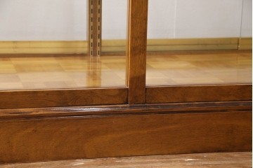 中古　特大　最高級品　曲面ガラス　パーケットが魅力的なオーバルデザインのガラスケース　(R-090807)