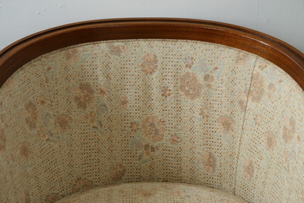 中古　DREXEL HERITAGE(ドレクセルヘリテイジ)　落ち着きのあるデザインが上品なラウンジチェア　定価約40万円　(R-090808)