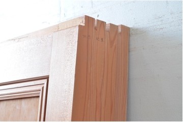 中古建具　和モダンな雰囲気づくりにおすすめの組子入りガラス帯戸2枚セット　(R-090809)