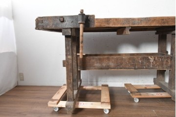 【簡易リペア限定品】　イギリスアンティーク　1920年から1950年頃　家具工房で使われていた重厚な佇まいのワークベンチ　(R-090816)