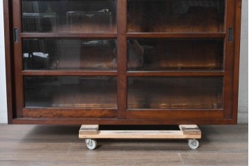《台輪取り付け加工費込み》　中古　美品　松本民芸家具　端正な引き戸が品よく映える収納棚　(R-090819)