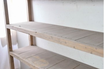 【簡易リペア限定品】　和製アンティーク　大正期から昭和初期　素朴な木味が引き立つ大型の棚　(R-090822)
