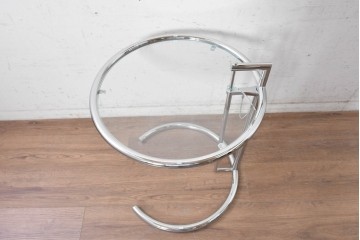 中古　Cassina ixc.(カッシーナイクスシー)取り扱い　ClassiCon(クラシコン)　Eileen Gray(アイリーン・グレイ)　ADJUSTABLE TABLE(アジャスタブルテーブル)　E1027　サイドテーブル　定価約24万円　(R-090823)
