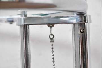 中古　Cassina ixc.(カッシーナイクスシー)取り扱い　ClassiCon(クラシコン)　Eileen Gray(アイリーン・グレイ)　ADJUSTABLE TABLE(アジャスタブルテーブル)　E1027　サイドテーブル　定価約24万円　(R-090823)