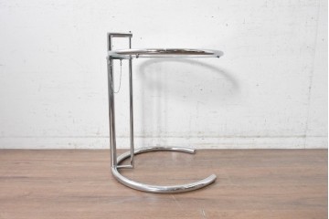 中古　Cassina ixc.(カッシーナイクスシー)取り扱い　ClassiCon(クラシコン)　Eileen Gray(アイリーン・グレイ)　ADJUSTABLE TABLE(アジャスタブルテーブル)　E1027　サイドテーブル　定価約24万円　(R-090823)