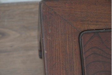 和製アンティーク　昭和初期　総欅(ケヤキ)材　波打つ脚がアクセントを添える小振りな座卓　(R-090824)