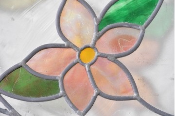 中古　特注品　職人手作り品　タモ材　色彩豊かな植物を描いたステンドグラス入り両開きドア1対(2枚)セット　※ステンド部分に割れあり　(R-090829)