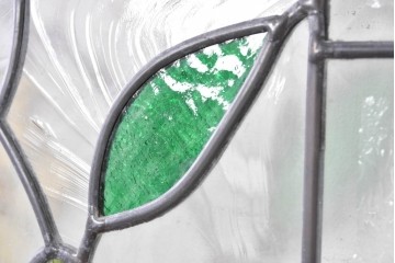 中古　特注品　職人手作り品　タモ材　色彩豊かな植物を描いたステンドグラス入り両開きドア1対(2枚)セット　※ステンド部分に割れあり　(R-090829)