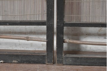アンティーク建具　昭和初期　竹の横材と帯の透かし彫りを楽しむ夏戸2枚セット　(R-090831)