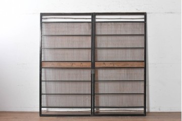アンティーク建具　昭和初期　竹の横材と帯の透かし彫りを楽しむ夏戸2枚セット　(R-090831)
