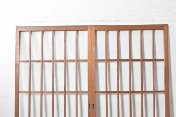 ヴィンテージ建具　昭和中期から昭和後期　格子と竹の組み合わせが美しい数寄屋の荒格子戸2枚セット　(R-090832)