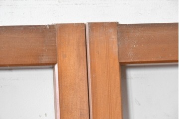 ヴィンテージ建具　昭和中期から昭和後期　格子と竹の組み合わせが美しい数寄屋の荒格子戸2枚セット　(R-090832)
