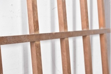 ヴィンテージ建具　昭和中期から昭和後期　格子と竹の組み合わせが美しい数寄屋の荒格子戸2枚セット　(R-090832)