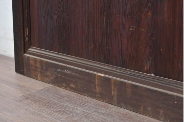 アンティーク建具　昭和期　格子ガラスがレトロな雰囲気を醸す木製ドア1枚　(R-090836)