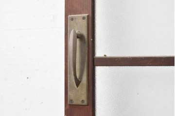 アンティーク建具　昭和期　格子ガラスがレトロな雰囲気を醸す木製ドア1枚　(R-090837)