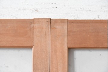 ヴィンテージ建具　昭和後期　大きなガラス面と格子意匠が印象的な幅狭のガラス戸4枚セット　(R-090838)
