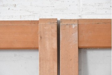 ヴィンテージ建具　昭和後期　大きなガラス面と格子意匠が印象的な幅狭のガラス戸4枚セット　(R-090838)