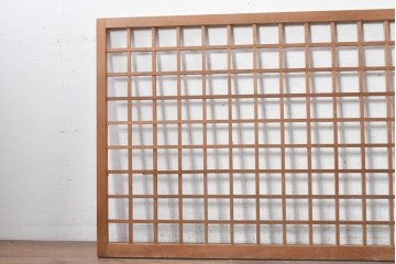 ヴィンテージ建具　昭和中期から昭和後期　細かな格子組みが美しいきつね格子パネル1枚　(R-090839)