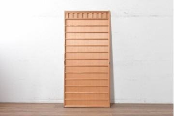 ヴィンテージ建具　昭和後期　均一に並んだ木目が美しい無双付き舞良戸1枚　(R-090840)