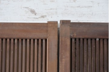 アンティーク建具　昭和初期　裏障子付き　細かな縦格子と横長のガラスが調和した格子戸4枚セット　(R-090841)