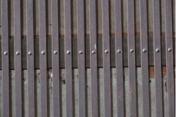アンティーク建具　昭和初期　裏障子付き　細かな縦格子と横長のガラスが調和した格子戸4枚セット　(R-090841)