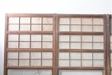 アンティーク建具　昭和初期　裏障子付き　細かな縦格子と横長のガラスが調和した格子戸4枚セット　(R-090841)