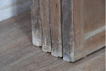 アンティーク建具　昭和初期　裏障子付き　細かな縦格子と横長のガラスが調和した格子戸4枚セット　(R-090841)