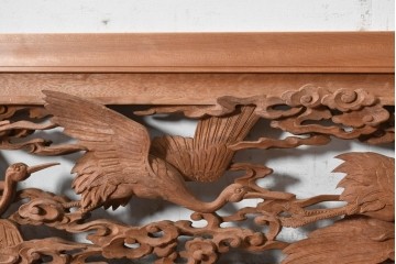 ヴィンテージ建具　昭和後期　鶴と雲を繊細に彫り込んだ躍動感あふれる彫刻欄間2枚セット　(R-090842)