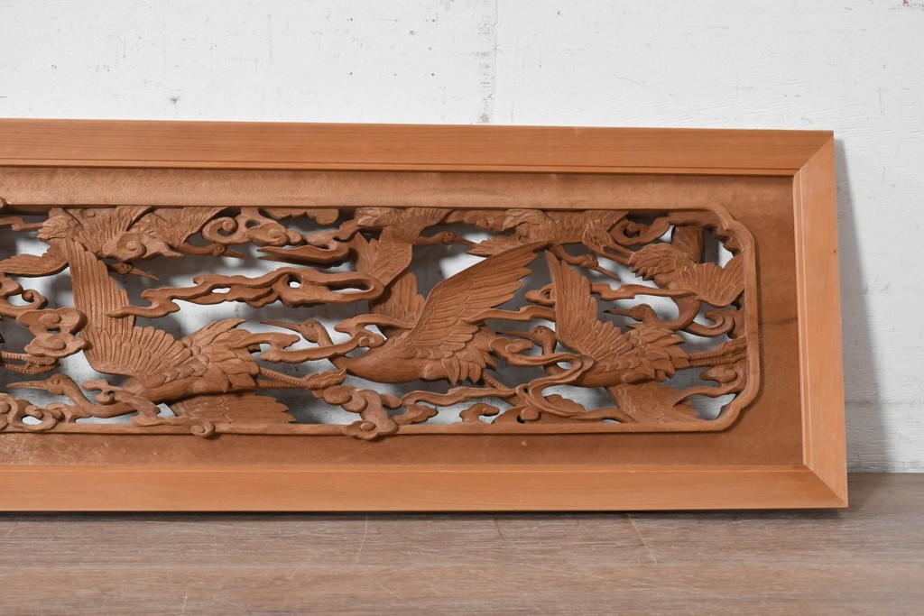ヴィンテージ建具　昭和後期　鶴と雲を繊細に彫り込んだ躍動感あふれる彫刻欄間2枚セット　(R-090842)