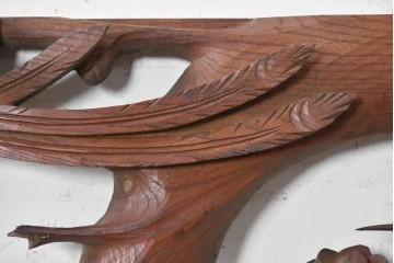 アンティーク建具　大正から昭和初期　欅(ケヤキ)材　梅に山鳥の図を描いた片面彫刻欄間1枚　(R-090843)