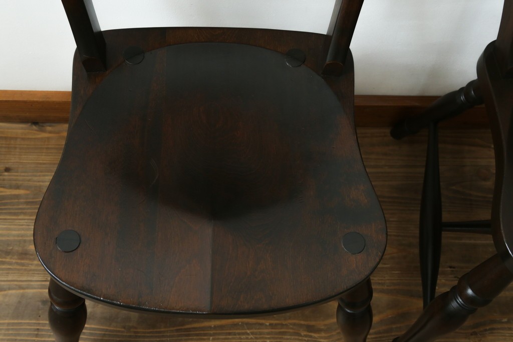 中古　松本民芸家具　背もたれの挽き物加工がお洒落な#49A型ワイコムチェア4脚セット　定価(4脚合計)約42万8千円　(R-090844)