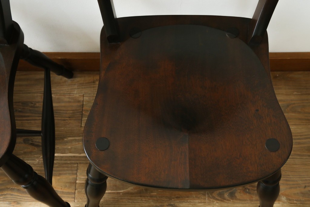 中古　松本民芸家具　背もたれの挽き物加工がお洒落な#49A型ワイコムチェア4脚セット　定価(4脚合計)約42万8千円　(R-090844)