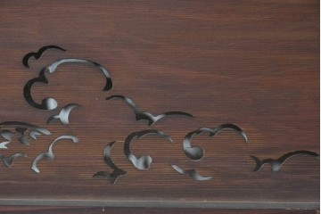 【簡易リペア限定品】　アンティーク建具　昭和初期　雲間を進む龍を透かし彫りで表した欄間2枚セット　(R-090845)