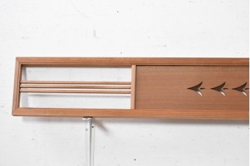 アンティーク建具　昭和初期から昭和中期　葡萄栗鼠図　余白を活かした構成が美しい透かし彫り欄間2枚セット　(R-090846)