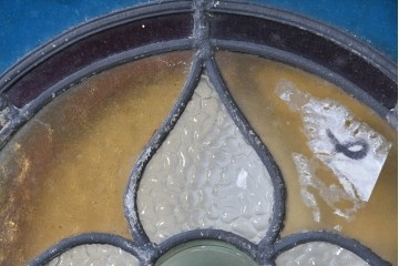 イギリスアンティーク建具　1930年頃　鮮やかなブルーガラスと花模様が印象的なステンドグラスパネル1枚　(R-090849)