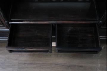 和製ヴィンテージ　美品　縞黒檀　松竹梅や山水図の彫刻が美しい六尺茶棚　(R-090861)