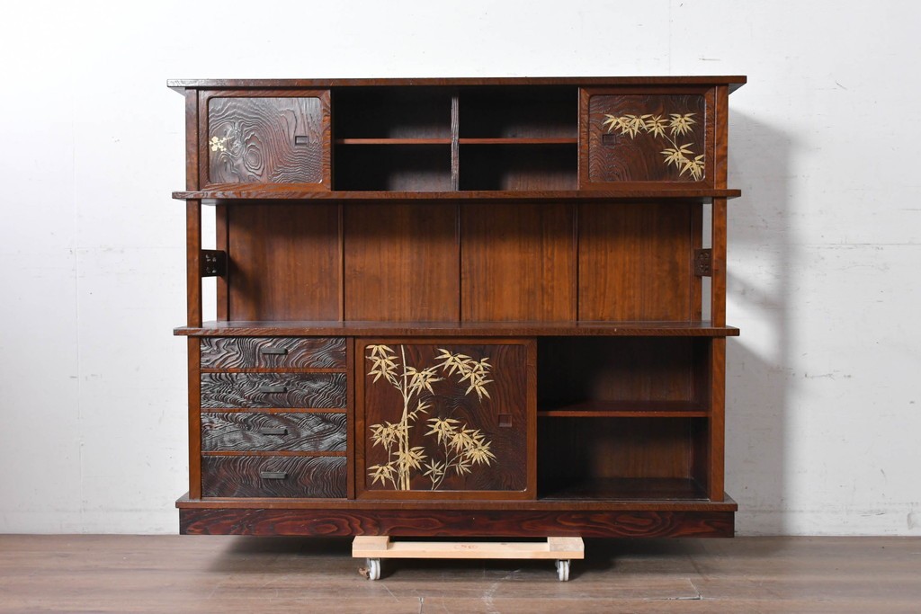 和製ヴィンテージ　美品　最高級　指物工芸家具　タモ材　杉材　蒔絵が華やかな漆塗りの茶棚　定価推定約150万円以上　(R-090862)