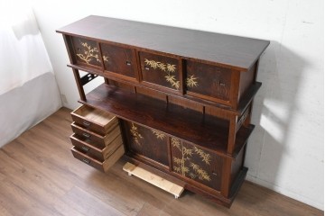 和製ヴィンテージ　美品　最高級　指物工芸家具　タモ材　杉材　蒔絵が華やかな漆塗りの茶棚　定価推定約150万円以上　(R-090862)