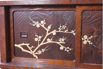 和製ヴィンテージ　美品　最高級　指物工芸家具　タモ材　杉材　蒔絵が華やかな漆塗りの茶棚　定価推定約150万円以上　(R-090862)