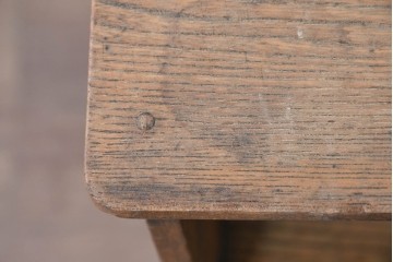 和製アンティーク　大正から昭和初期　象嵌細工と彫刻意匠が味わい深い小ぶりな茶棚　(R-090863)