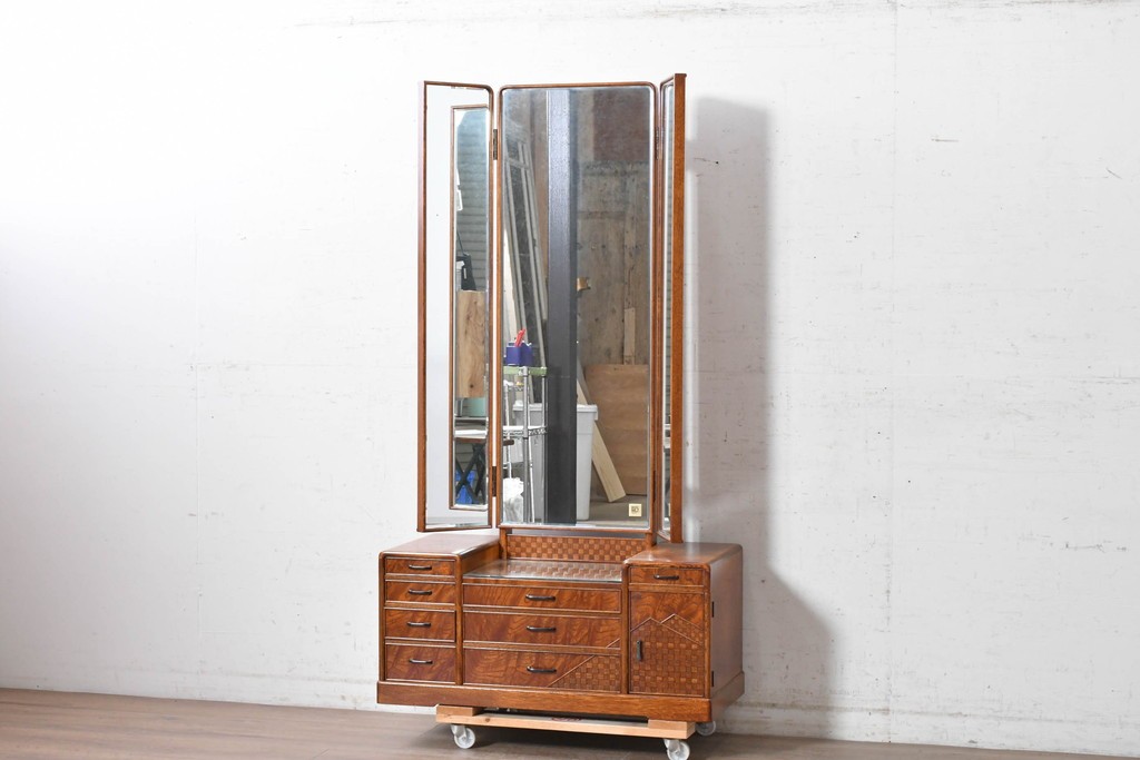 中古　美品　江戸指物の逸品!　欅(ケヤキ)材　豊かな木目と網代編みを楽しめる三面鏡台　定価約100万円　(R-090865)