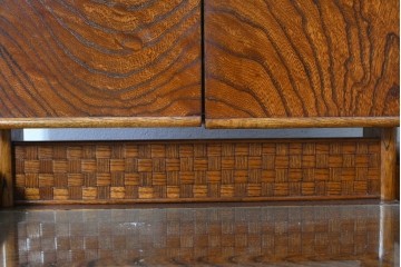 中古　美品　江戸指物の逸品!　欅(ケヤキ)材　豊かな木目と網代編みを楽しめる三面鏡台　定価約100万円　(R-090865)