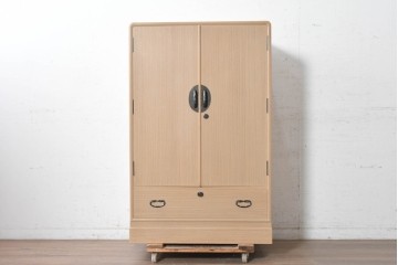 中古　伝統工芸士 田澤謙介作　多段の板盆を備えた端正な加茂桐帯箪笥　(R-090868)