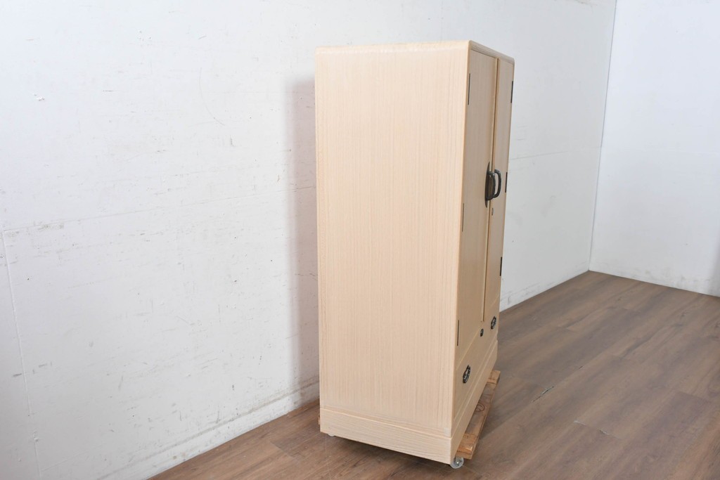 中古　伝統工芸士 田澤謙介作　多段の板盆を備えた端正な加茂桐帯箪笥　(R-090868)