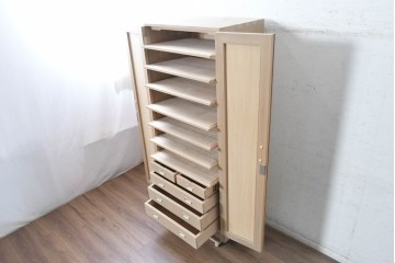 中古　一級技能士 中村和一作　桐材　まるでワードローブのようなモダンな帯箪笥　(R-090869)