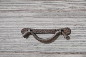 《天板取り付け加工費込み》　中古　会津松本(會津松本)　引き出し6杯　落ち着いた佇まいの桐箪笥　(R-090872)