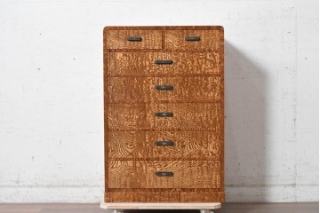 中古　美品　江戸指物の逸品!　前面タモ材　漆塗り　引き出し7杯　杢目の表情が際立つ小ぶりなチェスト　定価約60万円　(R-090874)