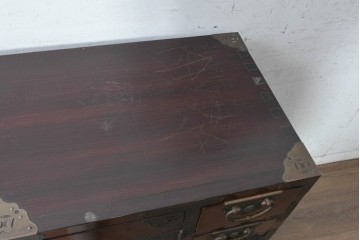 韓国ヴィンテージ　良品　李朝家具　1970年頃　真鍮金具が美しい作りのいい重厚なキャビネット　(R-090875)