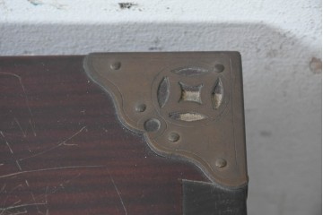 韓国ヴィンテージ　良品　李朝家具　1970年頃　真鍮金具が美しい作りのいい重厚なキャビネット　(R-090875)