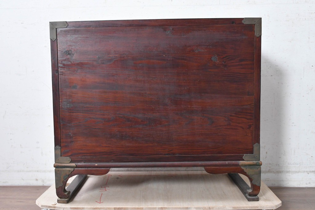 韓国ヴィンテージ　良品　李朝家具　1970年頃　真鍮金具が美しい作りのいい重厚なキャビネット　(R-090875)